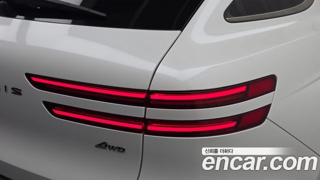 Genesis GV70 2025 — photo 9