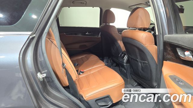 Kia Sorento 2019 — photo 11