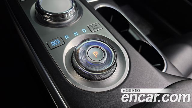 Genesis GV70 2022 — photo 12