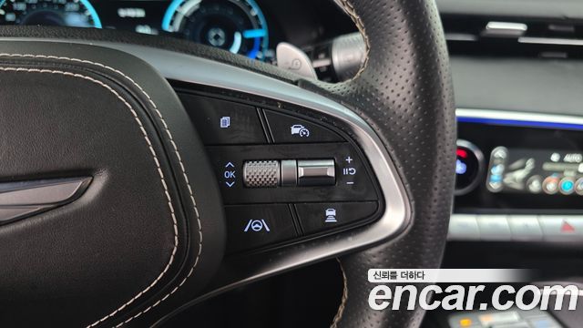 Genesis GV70 2022 — photo 22