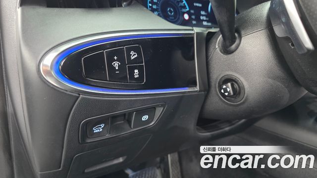 Genesis GV70 2022 — photo 27