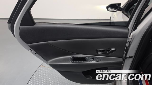 Hyundai AVANTE 2023 — photo 15