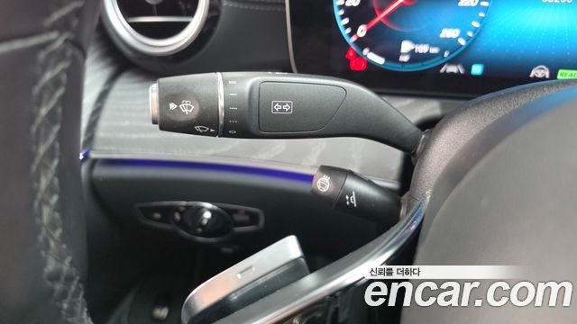 Mercedes-Benz E-Class 2022 — photo 29