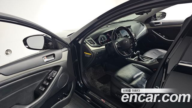 Kia K7 2016 — photo 13