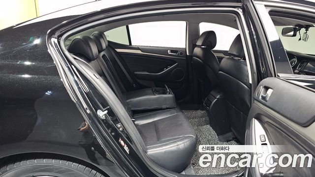 Kia K7 2016 — photo 18