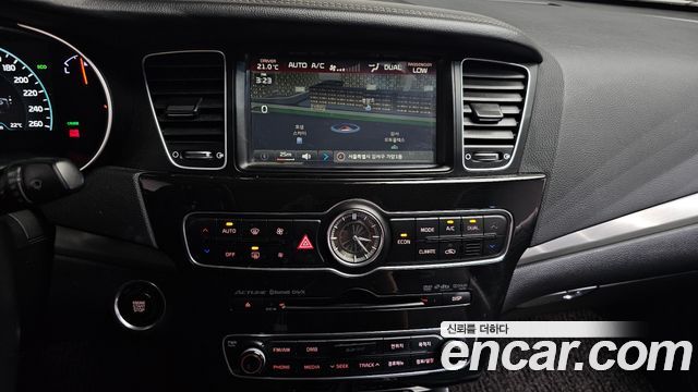 Kia K7 2016 — photo 20