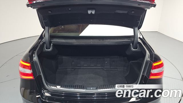 Kia K7 2016 — photo 26