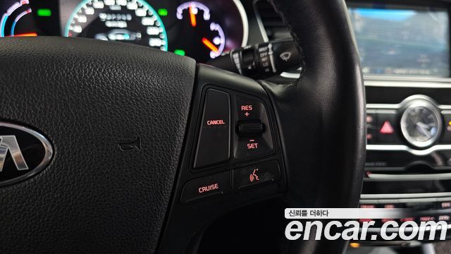Kia K7 2016 — photo 28