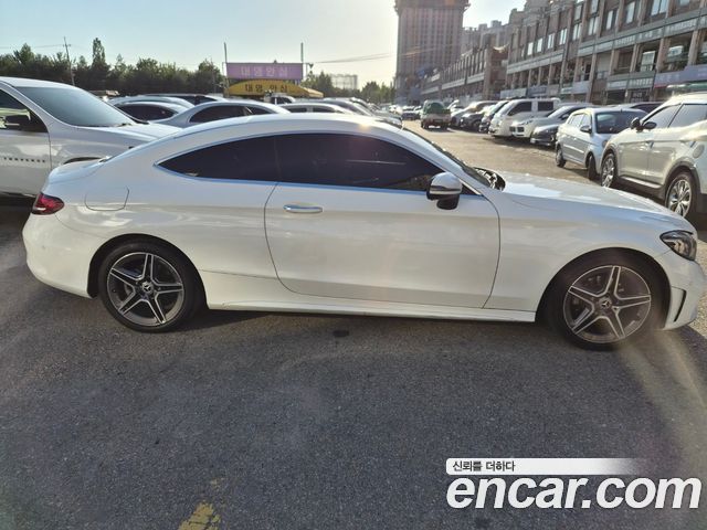 Mercedes-Benz C-Class 2021 — photo 2