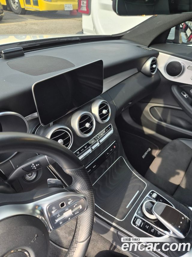 Mercedes-Benz C-Class 2021 — photo 13