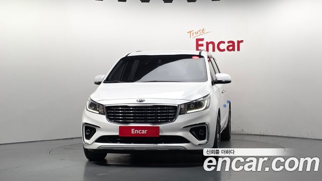 Kia Canival 2019 — photo 3