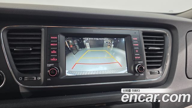 Kia Canival 2019 — photo 23