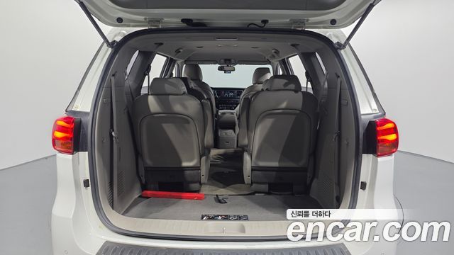 Kia Canival 2019 — photo 26