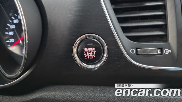 Kia Canival 2019 — photo 28