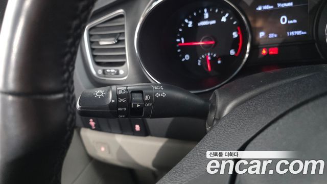 Kia Canival 2019 — photo 33