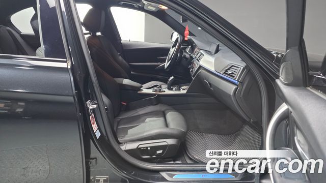 BMW 3-Series 2015 — photo 11