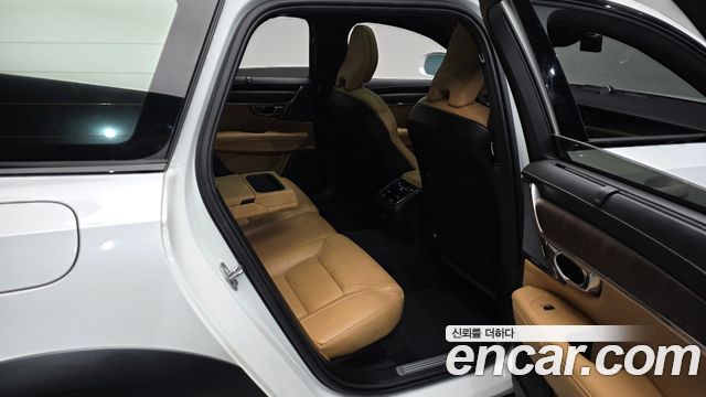 Volvo V90 2021 — photo 18