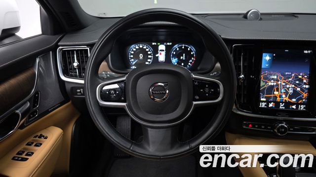 Volvo V90 2021 — photo 19