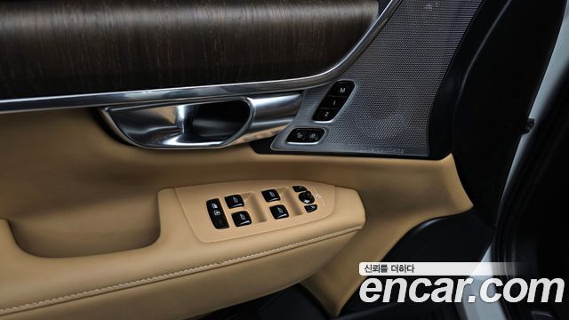 Volvo V90 2021 — photo 24