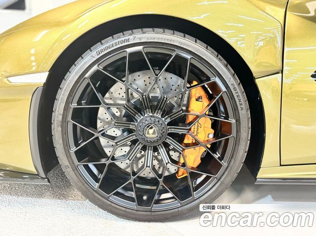 Lamborghini Huracan 2023 — photo 5