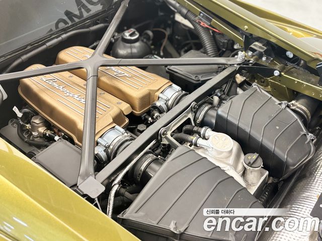 Lamborghini Huracan 2023 — photo 6