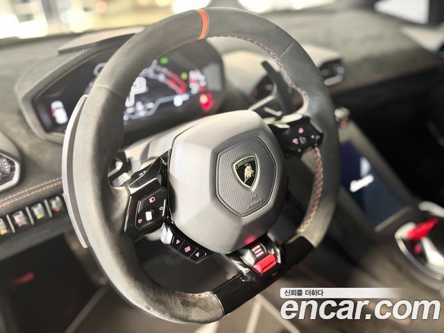Lamborghini Huracan 2023 — photo 14