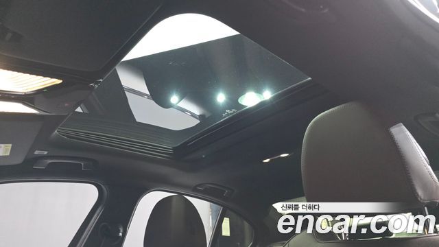 BMW 3-Series 2025 — photo 25