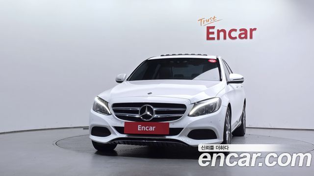 Mercedes-Benz C-Class 2018 — photo 3