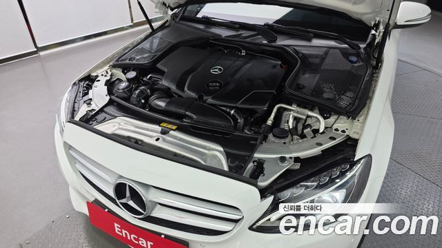 Mercedes-Benz C-Class 2018 — photo 6