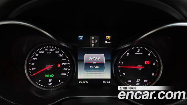 Mercedes-Benz C-Class 2018 — photo 8