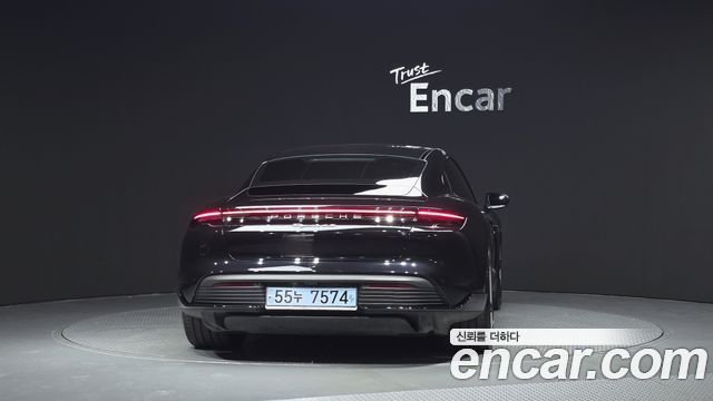 Porsche Taycan 2021 — photo 4