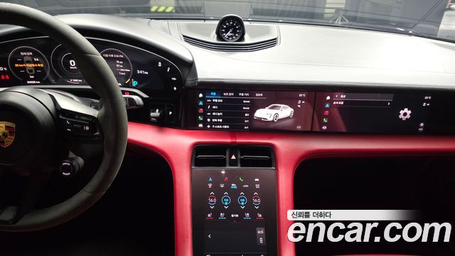 Porsche Taycan 2021 — photo 20