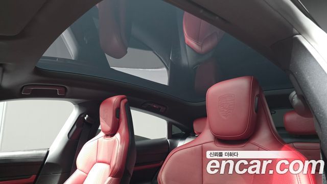 Porsche Taycan 2021 — photo 23