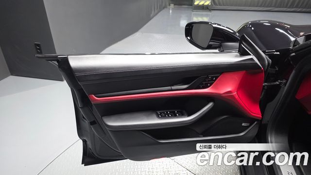Porsche Taycan 2021 — photo 14