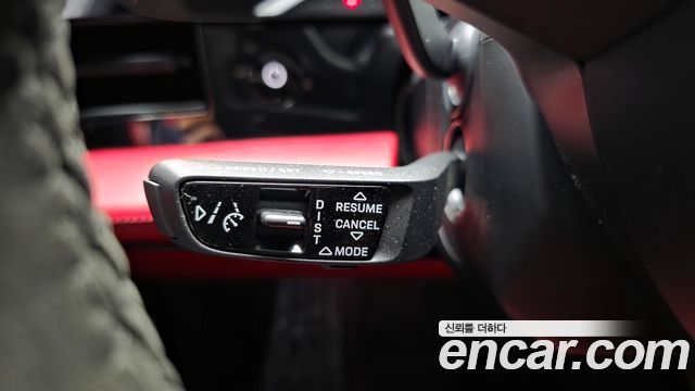 Porsche Taycan 2021 — photo 34
