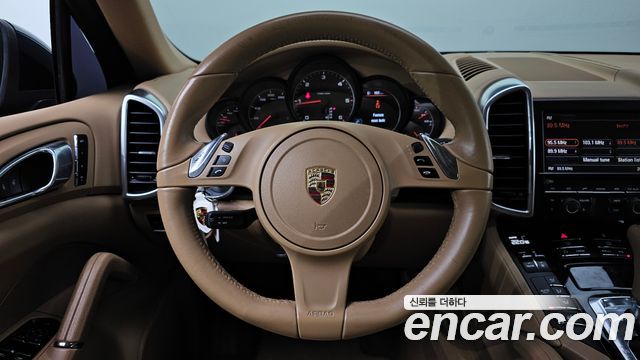 Porsche Cayenne 2013 — photo 13