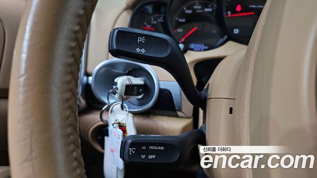 Porsche Cayenne 2013 — photo 14