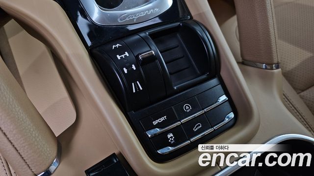 Porsche Cayenne 2013 — photo 17
