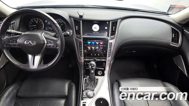Infiniti Q50 2018 — photo 10