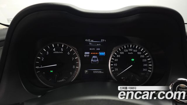 Infiniti Q50 2018 — photo 11