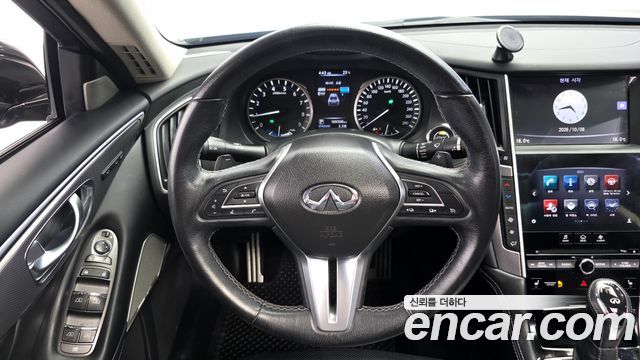 Infiniti Q50 2018 — photo 19