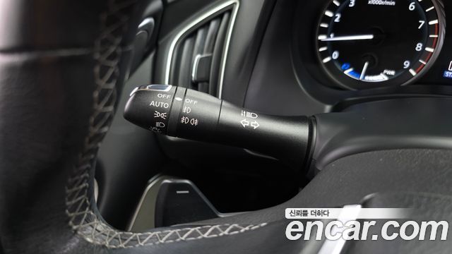 Infiniti Q50 2018 — photo 27