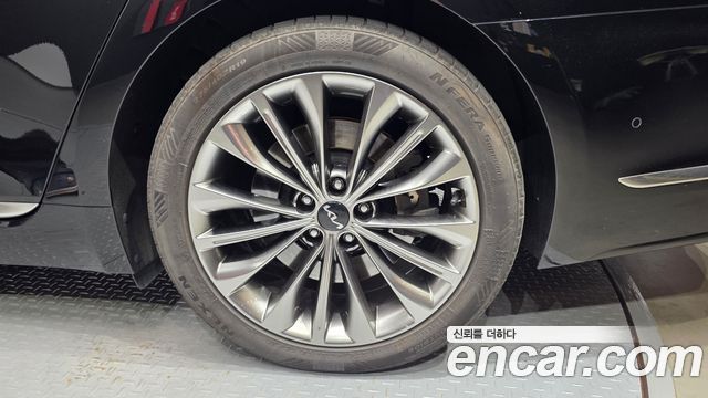 Kia K9 2022 — photo 7