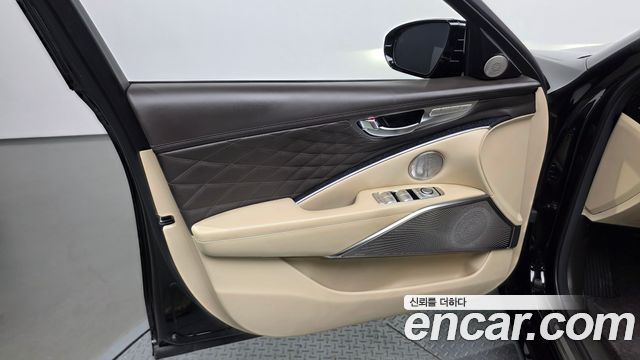 Kia K9 2022 — photo 14