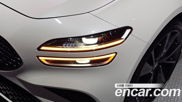 Genesis G70 2023 — photo 8