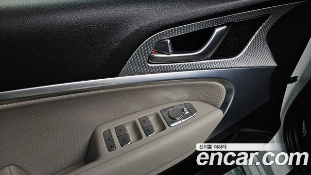 Genesis G70 2023 — photo 30