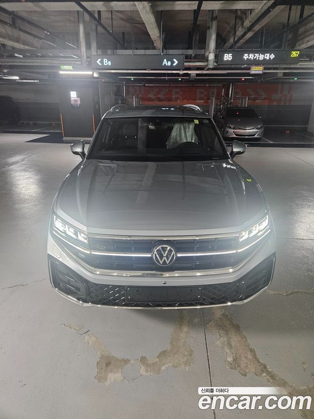 Volkswagen Touareg 2027 — photo 1