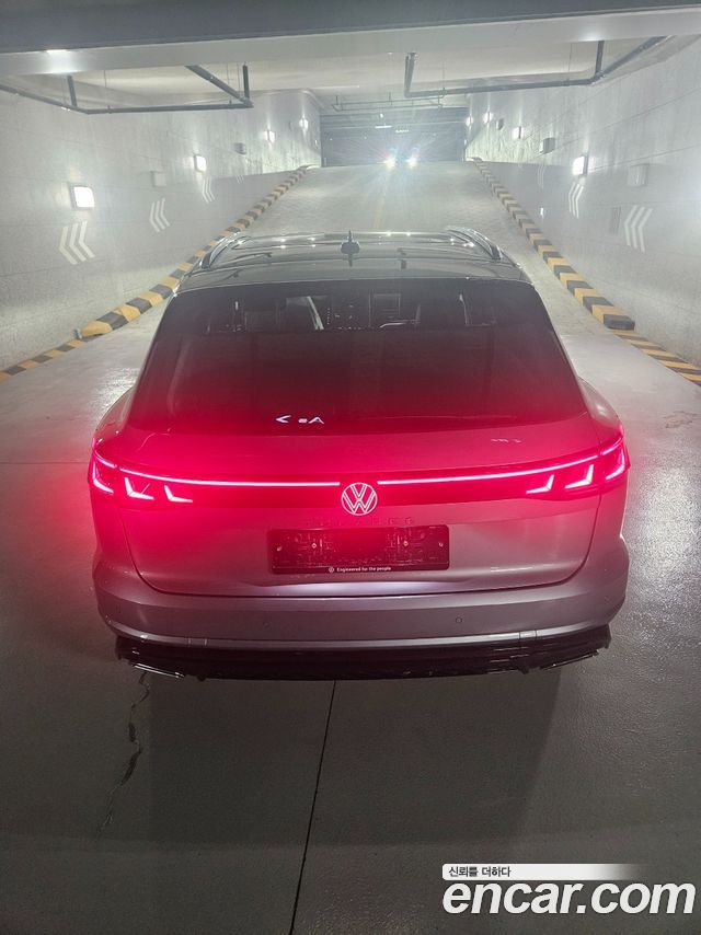 Volkswagen Touareg 2027 — photo 5
