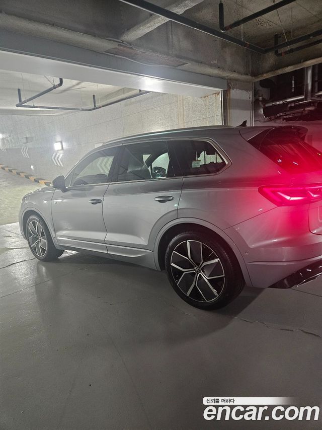 Volkswagen Touareg 2027 — photo 6