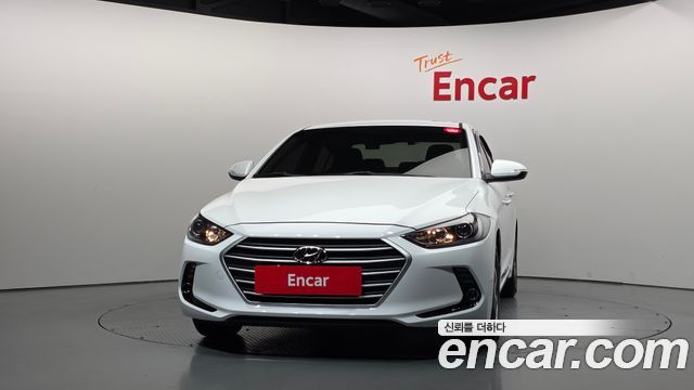 Hyundai AVANTE 2017 — photo 3